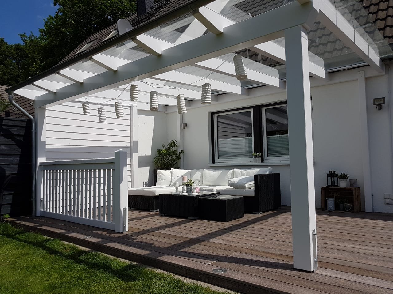 Terrassenüberdachung mit Seitenwänden aus Holz für Hamburg Terrassenüberdachung mit Seitenwänden aus Holz